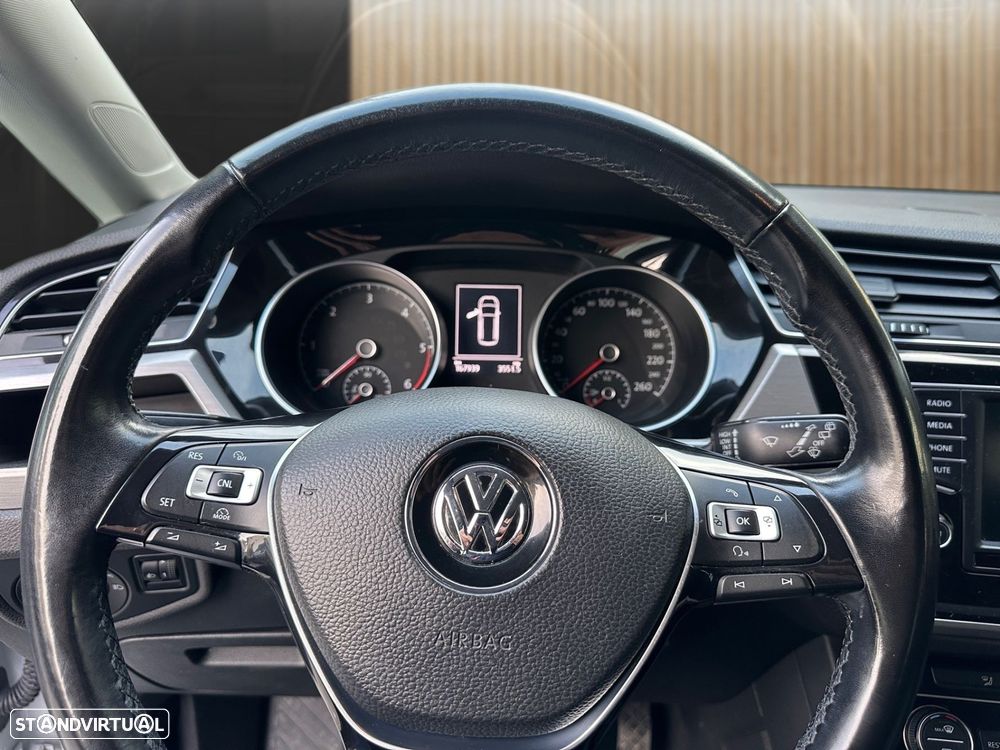 VW Touran 1.6 TDI Confortline - 11
