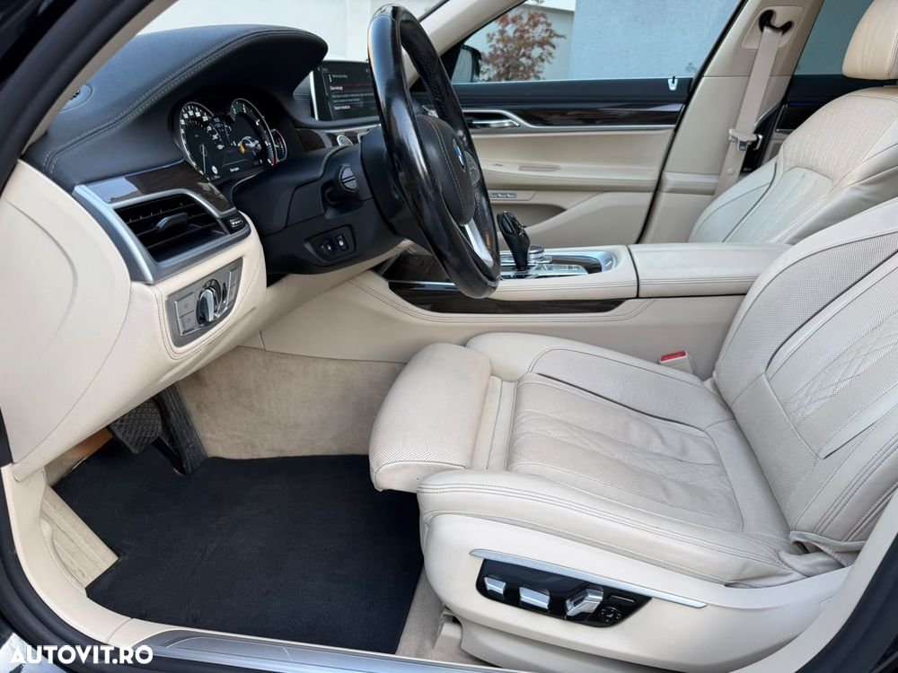 BMW Seria 7 - 28