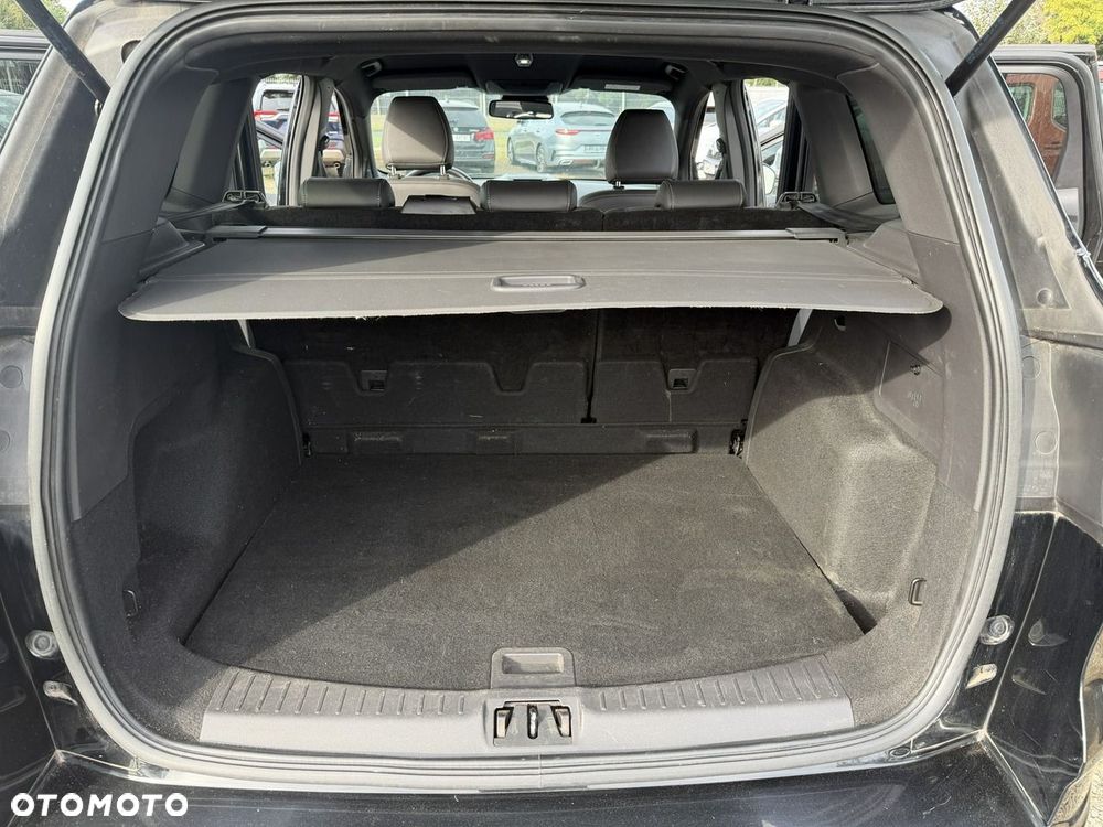 Ford Kuga - 33