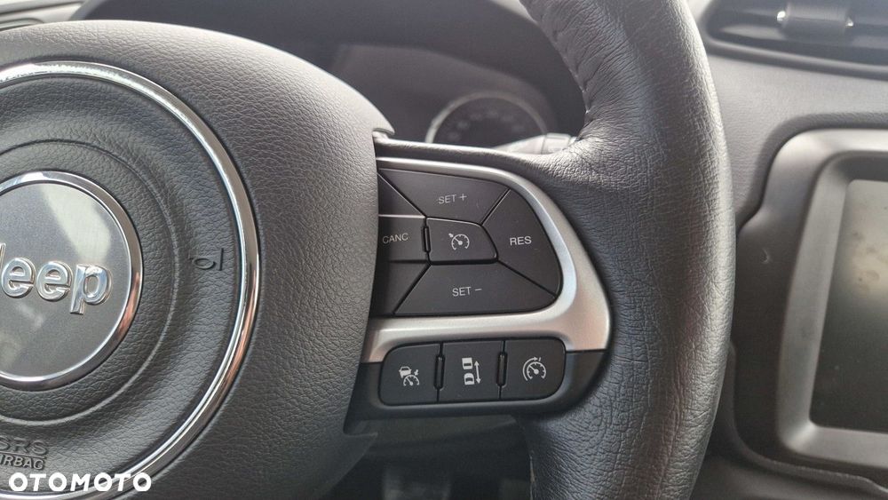 Jeep Renegade - 23