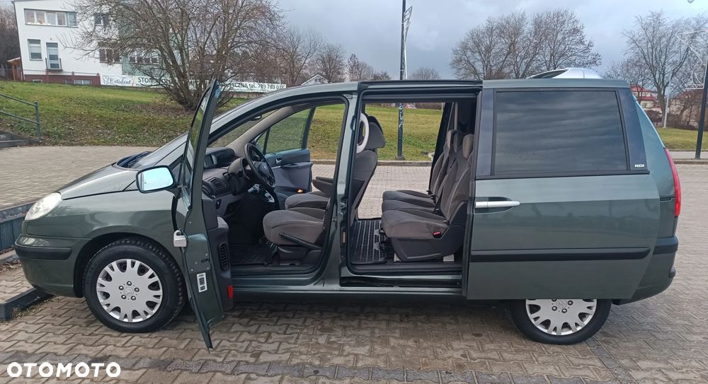 Peugeot 807 HDi 135 Premium - 7