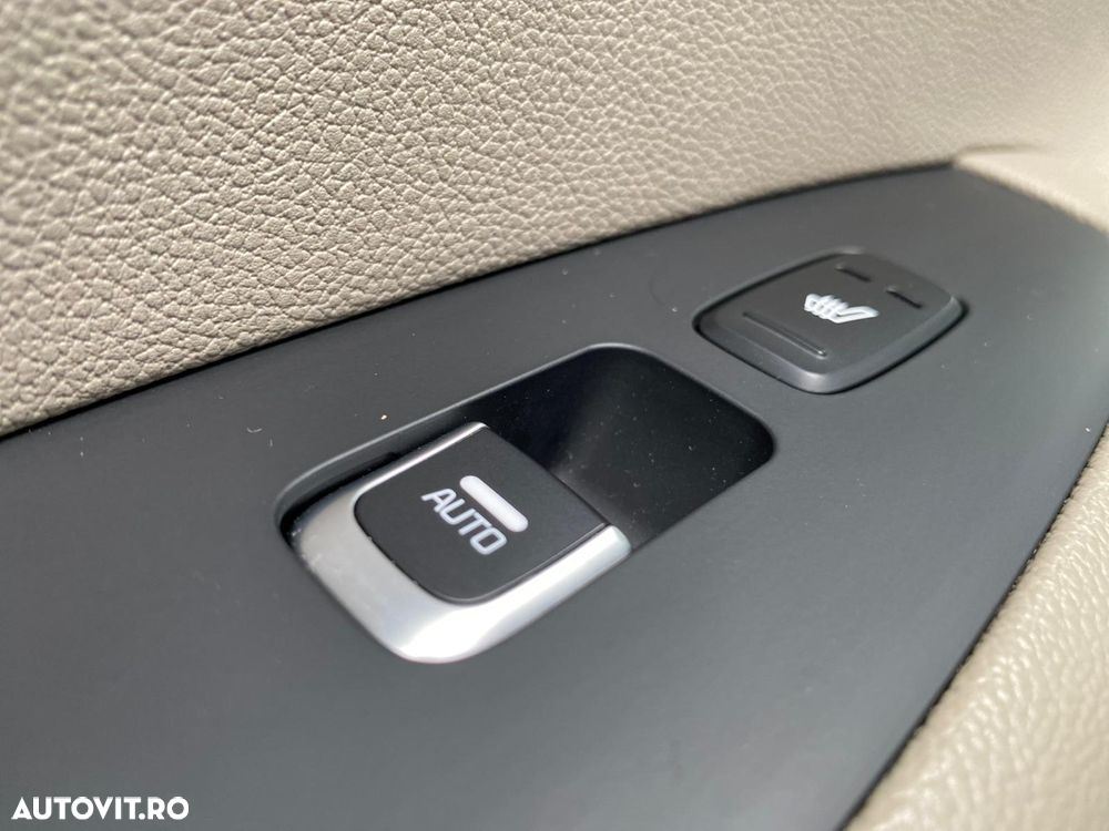 Kia Sorento 2.2 DSL 6AT 4x4 Cosmo - 24