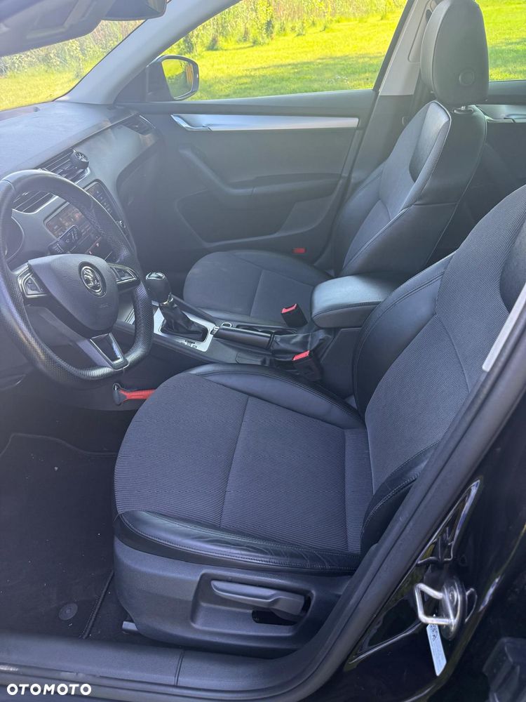 Skoda Octavia 1.6 TDI Style DSG - 7