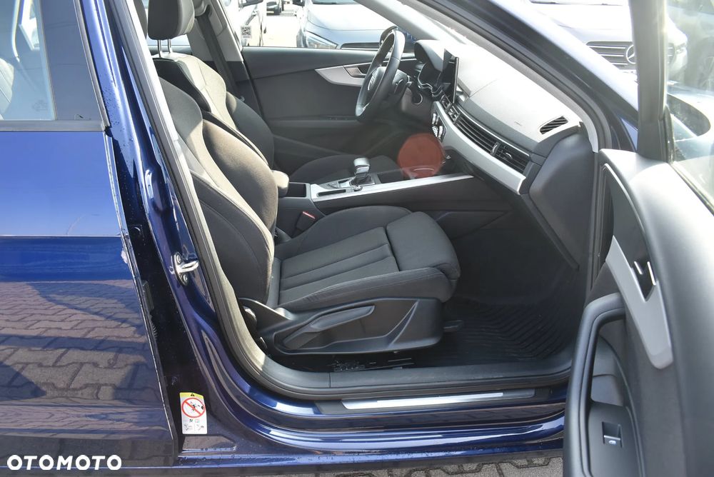 Audi A4 Avant 35 TDI mHEV S tronic - 17