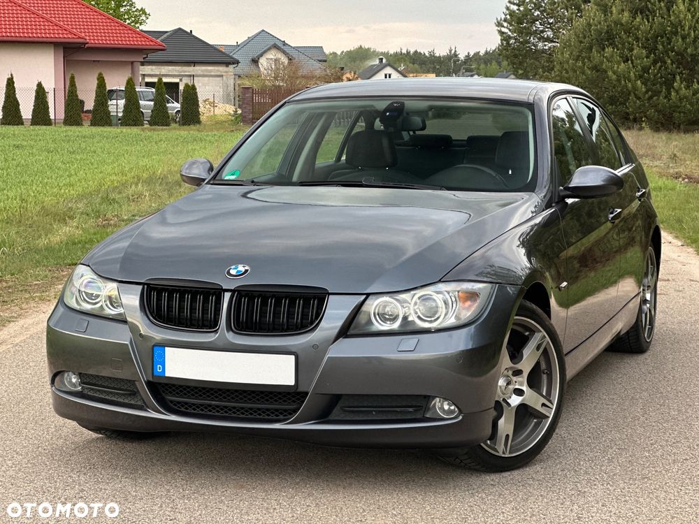BMW Seria 3 318i - 11