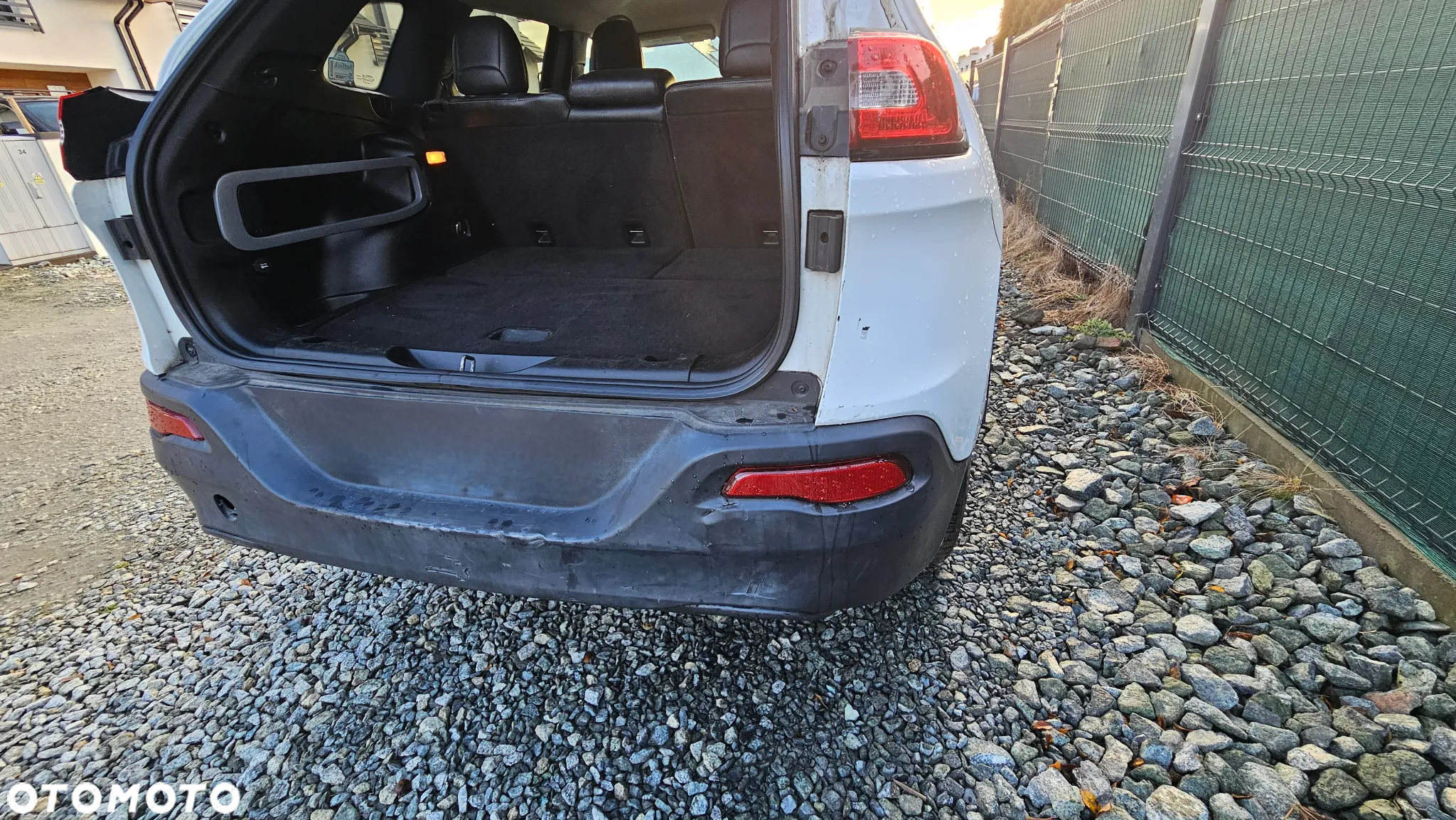Jeep Cherokee - 17