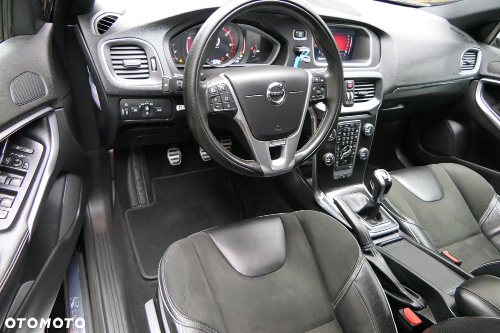 Volvo V40 D4 RDesign - 17