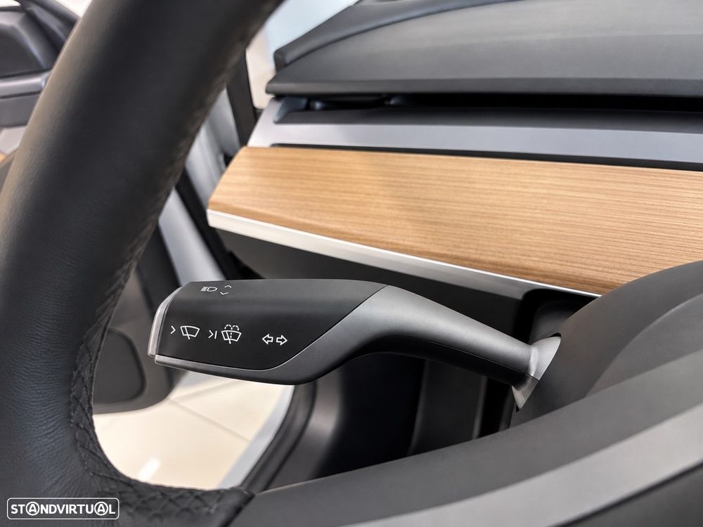 Tesla Model 3 Tração Traseira - 19