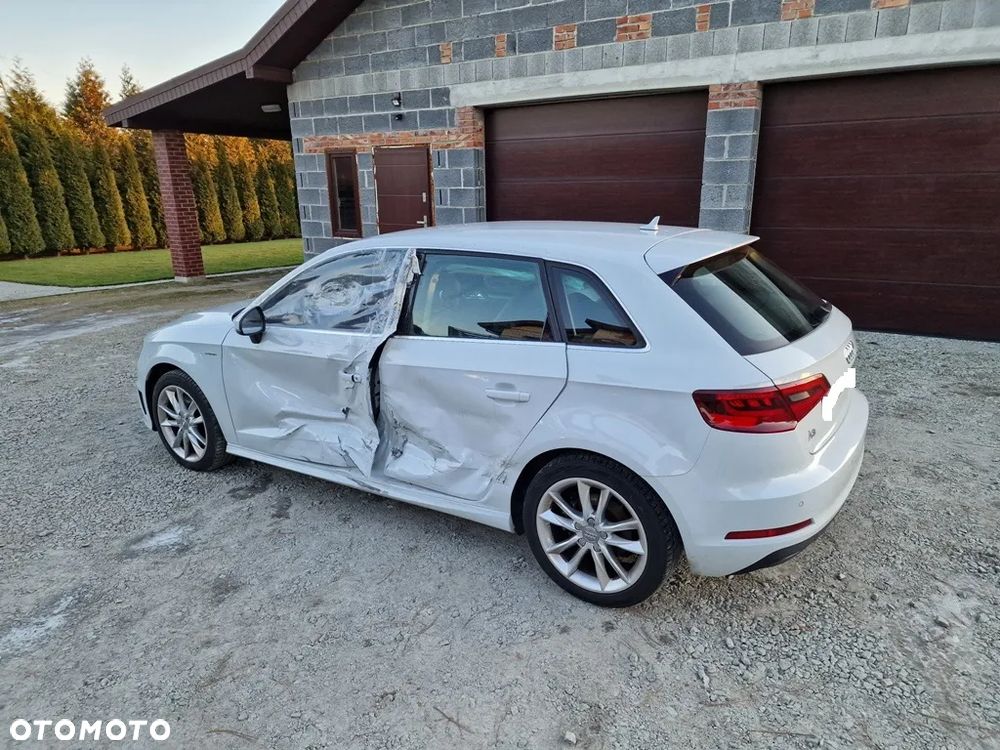 Audi A3 Sportback 1.4 TFSI e-tron design - 8