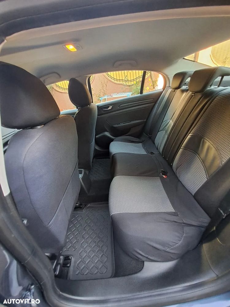 Renault Megane TCe 140 GPF Life - 33