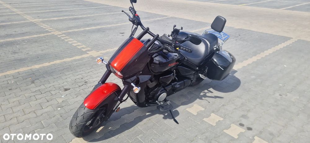 Suzuki Boulevard - 22