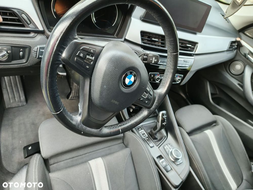BMW X1 sDrive18d - 8