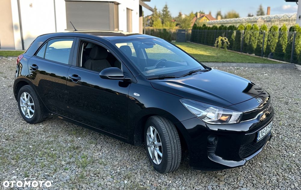 Kia Rio 1.4 L - 28