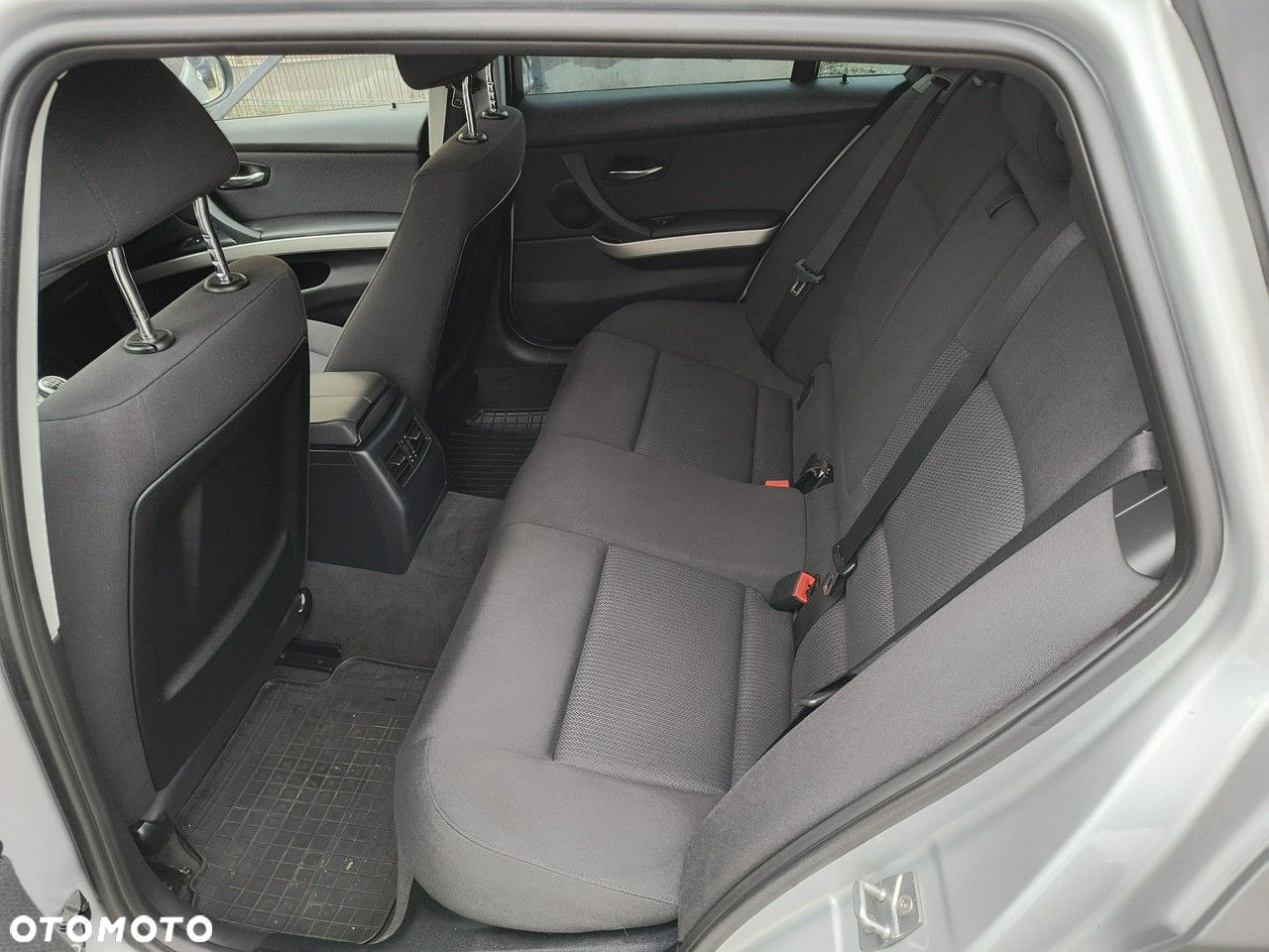 BMW Seria 3 318d Touring Sport Line - 21