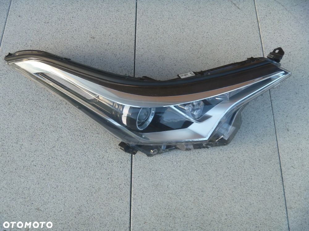 TOYOTA C-HR LAMPA SOCZEWKA LED PRAWA ORYGINAŁ - 4