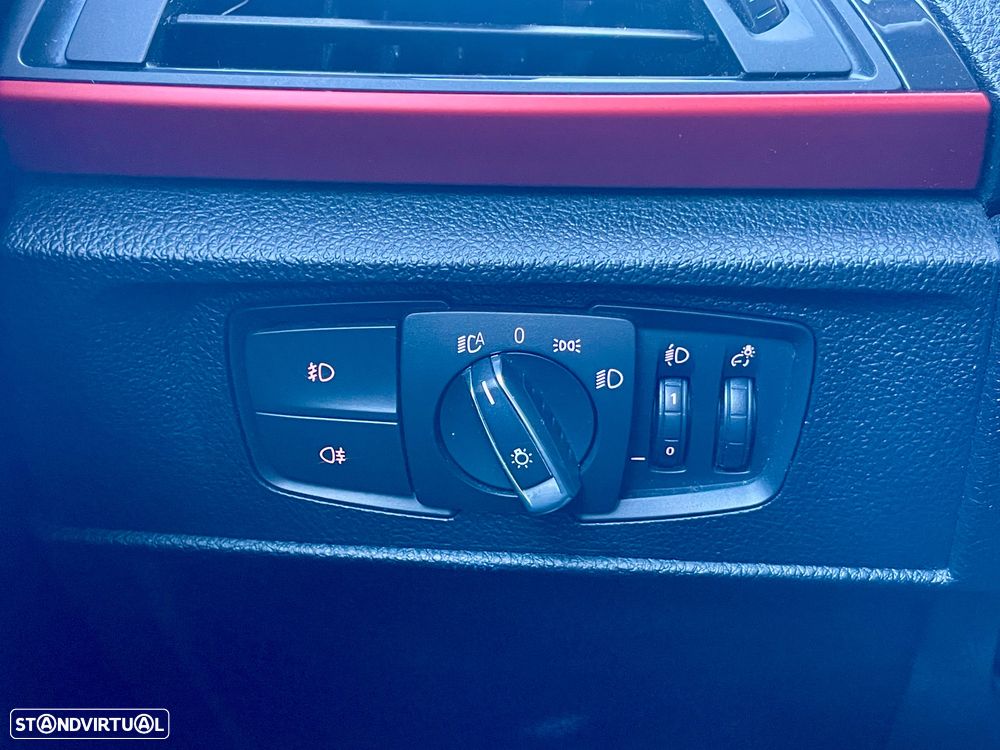 BMW 116 d EDynamics Line Sport - 28