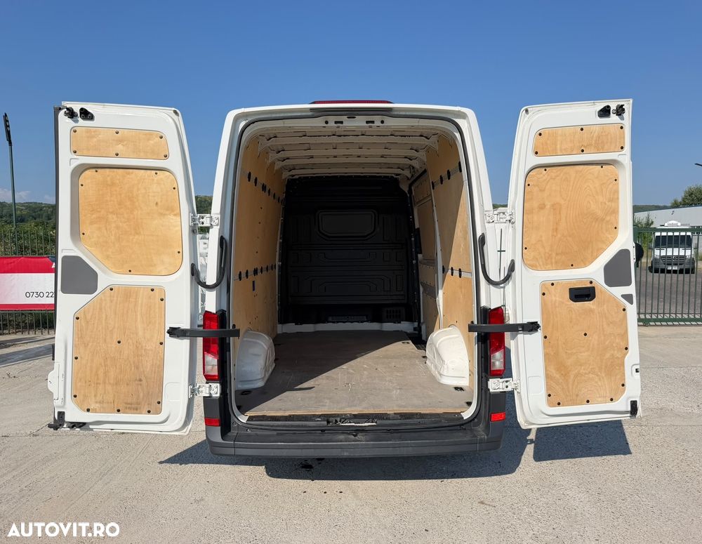 Volkswagen Crafter L3H2 - 11