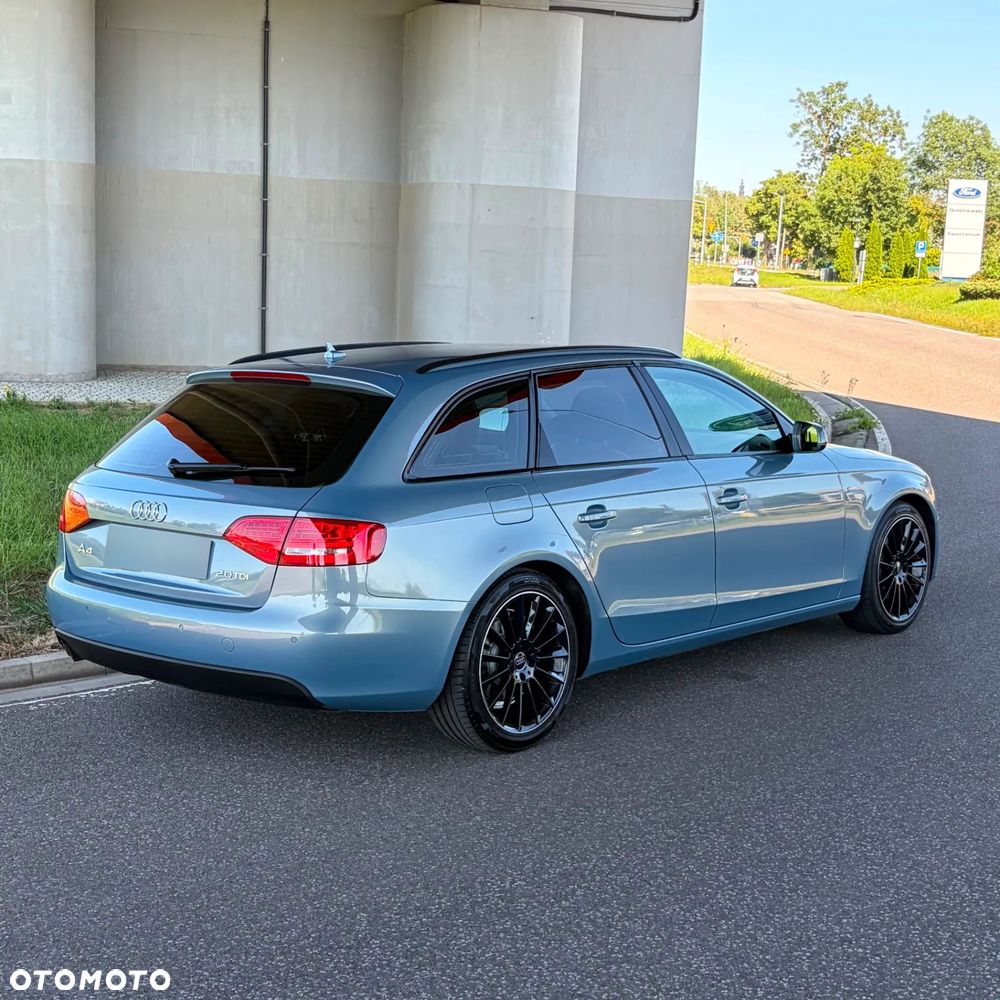 Audi A4 Avant 2.0 TDI DPF S line Sportpaket - 29