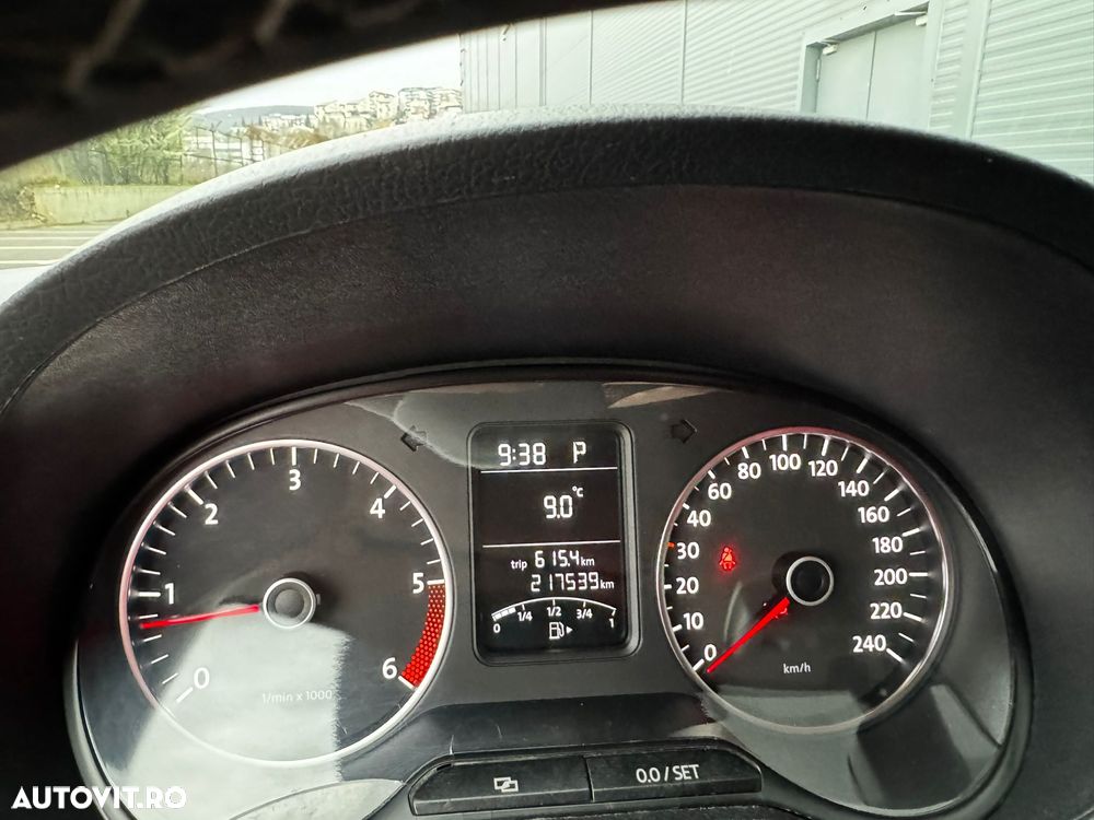 Volkswagen Polo - 19