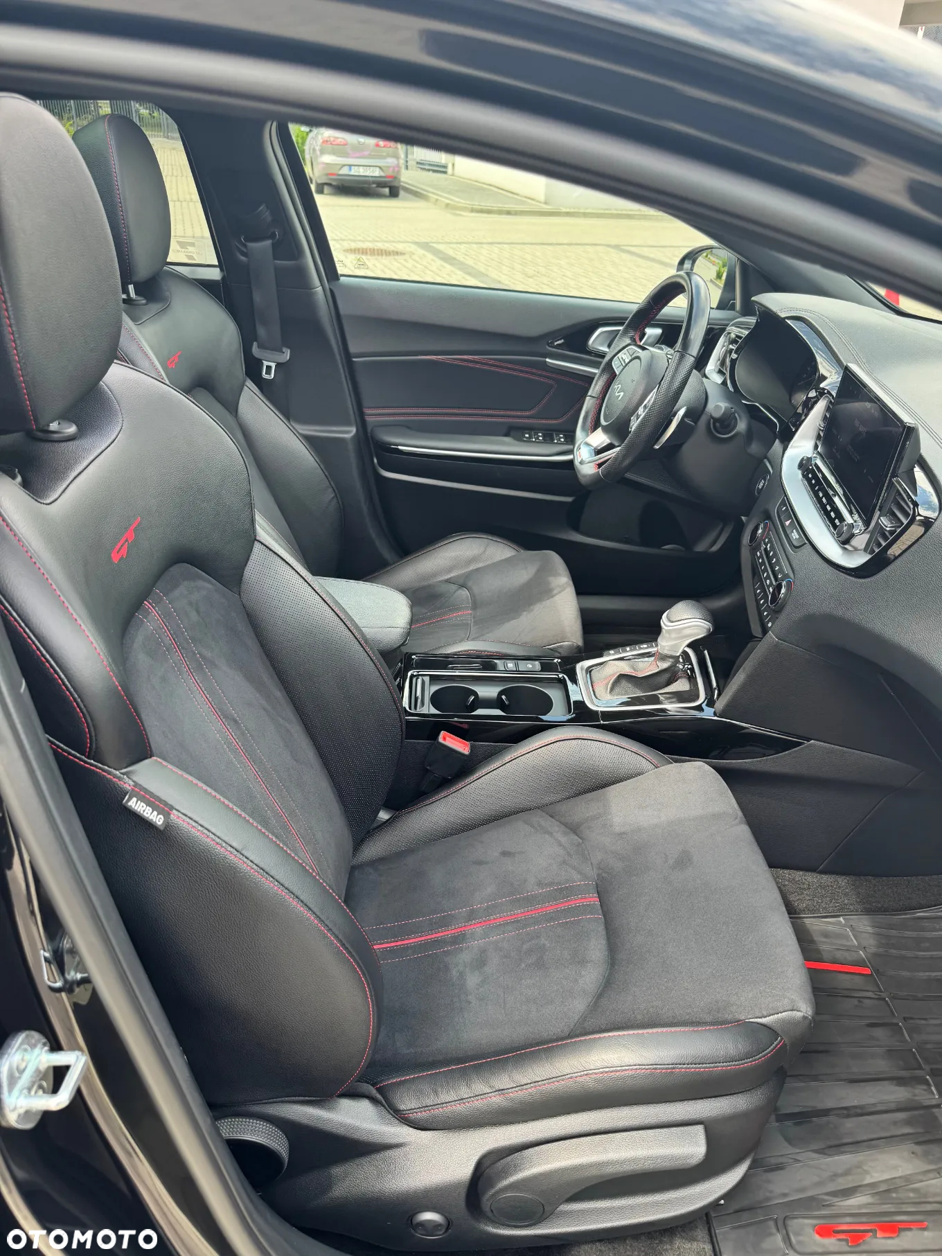 Kia ProCeed 1.6 T-GDI GT DCT - 9