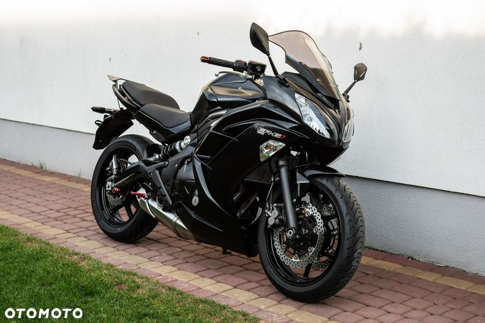 Kawasaki ER - 1