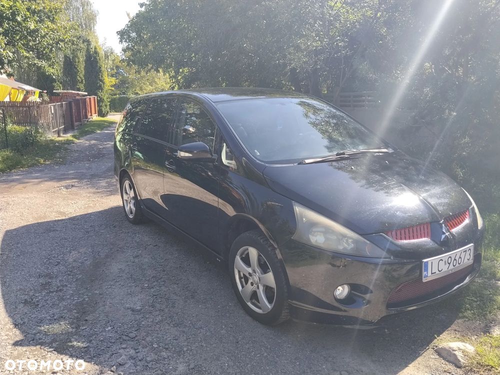 Mitsubishi Grandis 2.4 Intense - 1