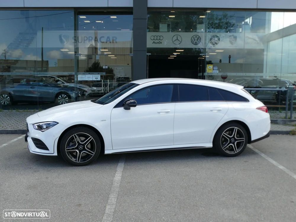 Mercedes-Benz CLA 250 e Shooting Brake AMG Line - 18