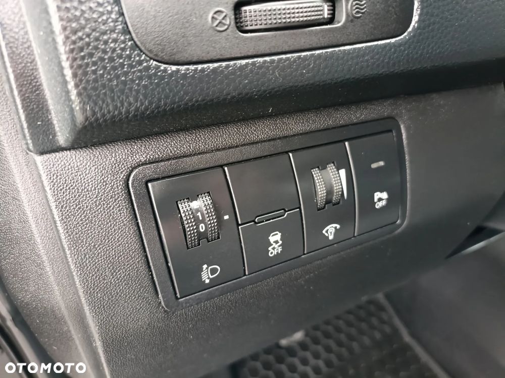Kia Venga - 16
