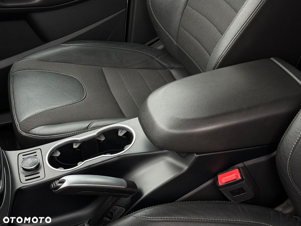 Ford Kuga 2.0 TDCi 4x4 ST-Line - 32