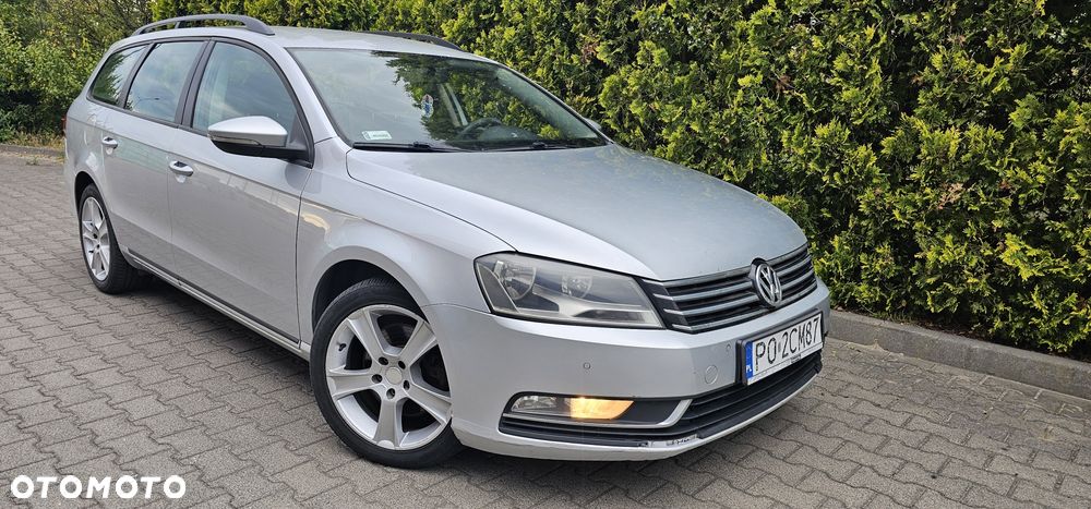 Volkswagen Passat - 1