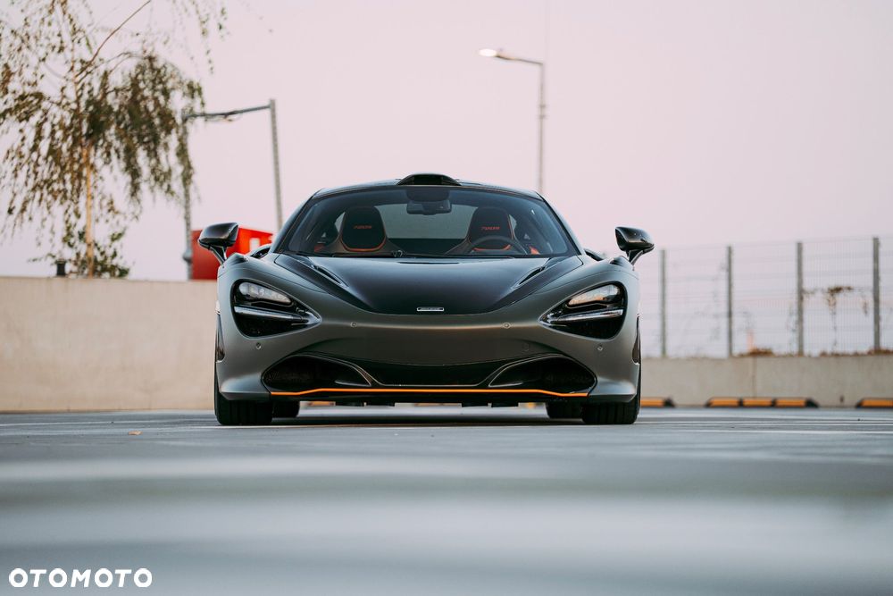 McLaren 720S Coupe - 7