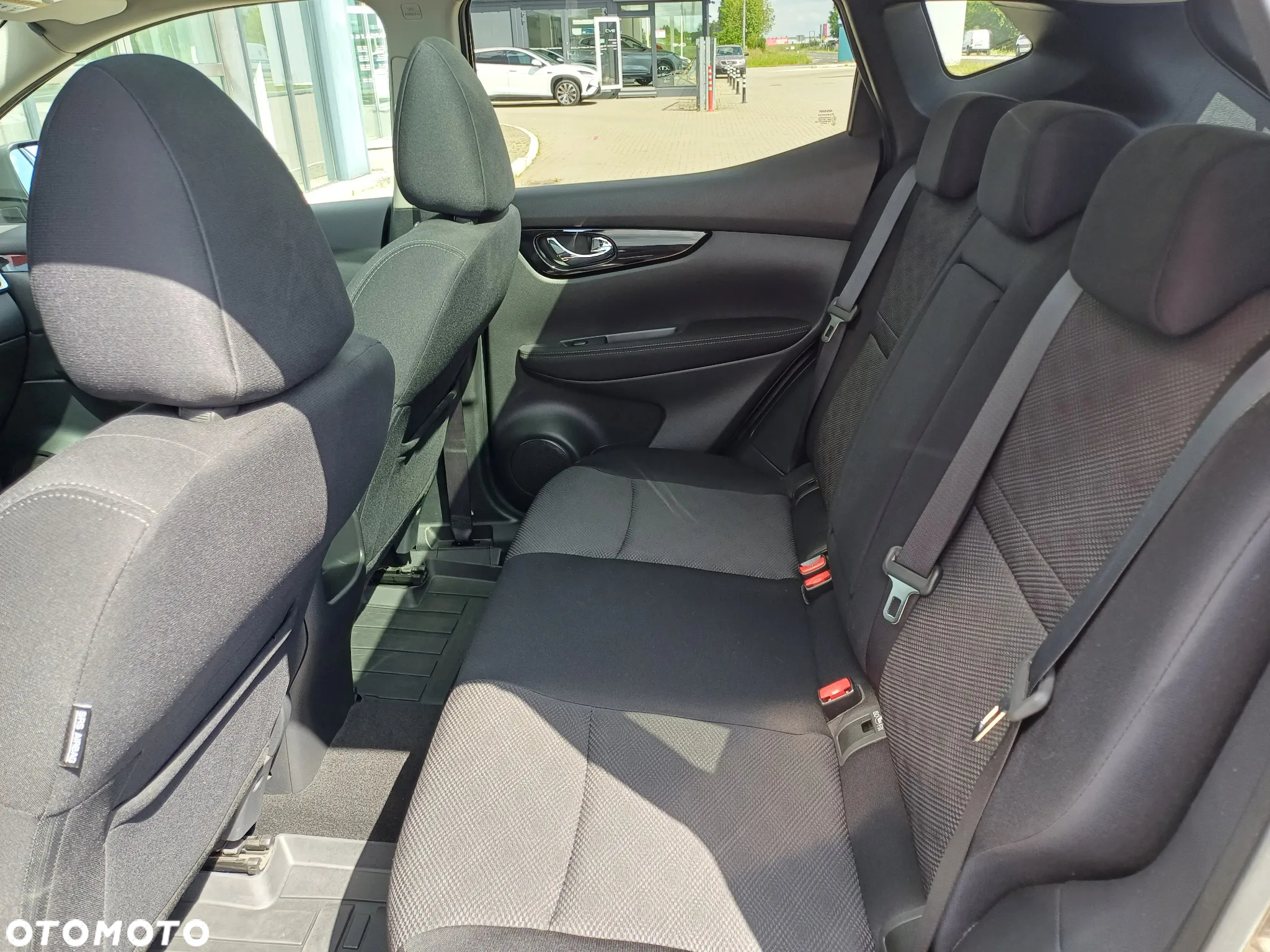 Nissan Qashqai 1.2 DIG-T N-Connecta - 8