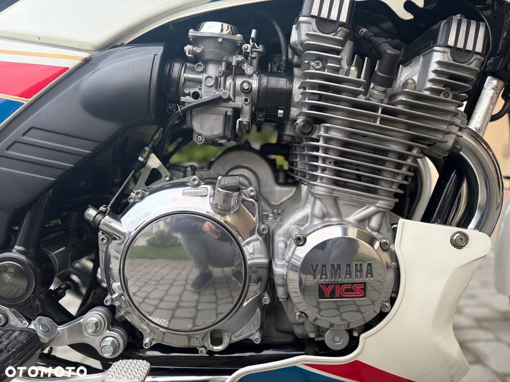 Yamaha XJ - 4