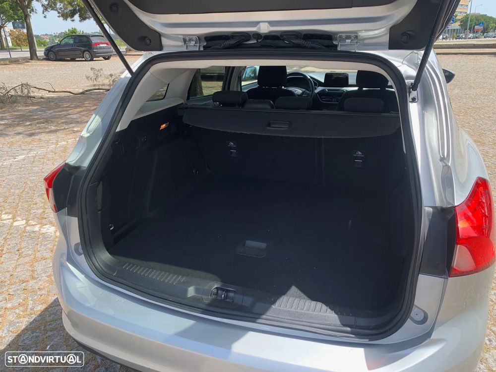 Ford Focus 1.5 TDCi ECOBlue Connected - 10