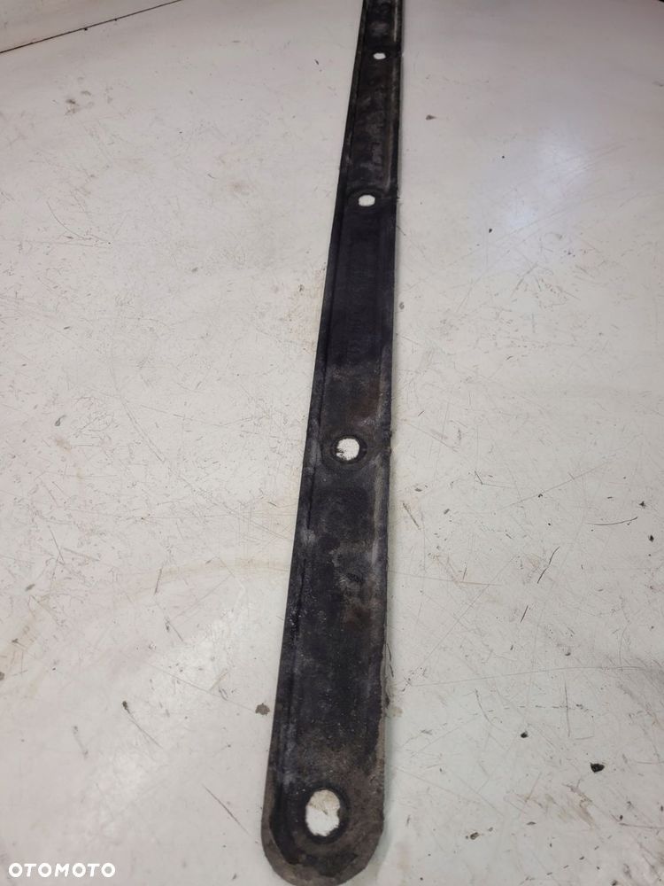 OSŁONA PŁYTA PODWOZIA PROGU AUDI Q3 8U 8U0825202A - 2