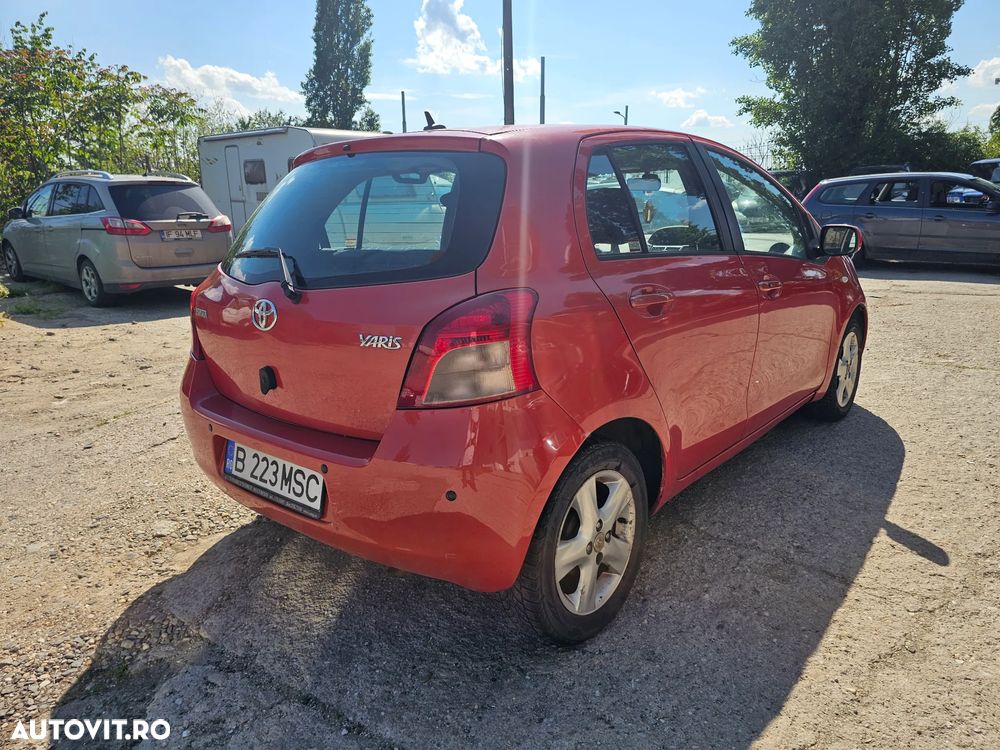 Toyota Yaris 1.3 Luna - 4