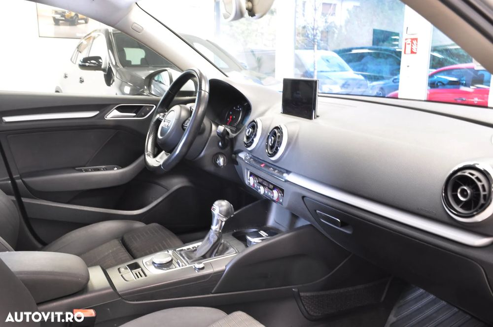 Audi A3 Sportback 1.2 TFSI Stronic Ambition - 14