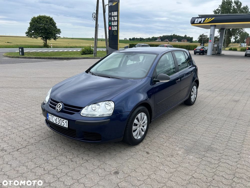 Volkswagen Golf - 1