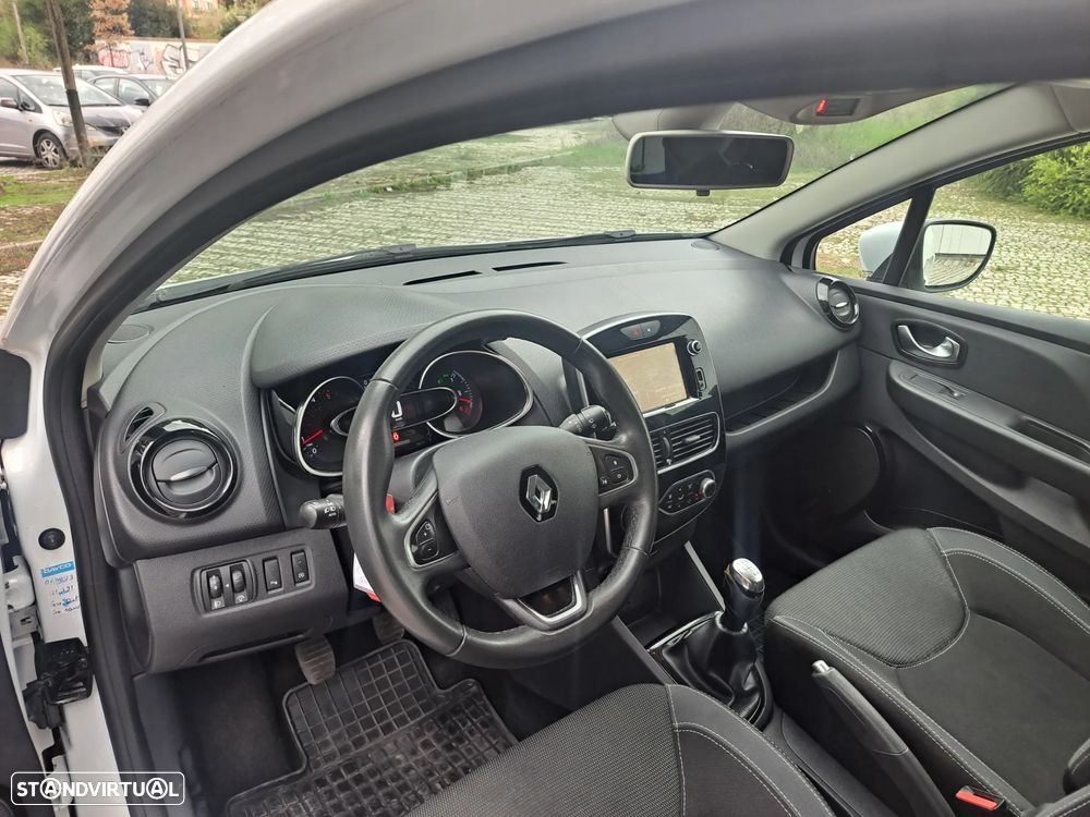 Renault Clio Sport Tourer 1.5 dCi Dynamique S - 17