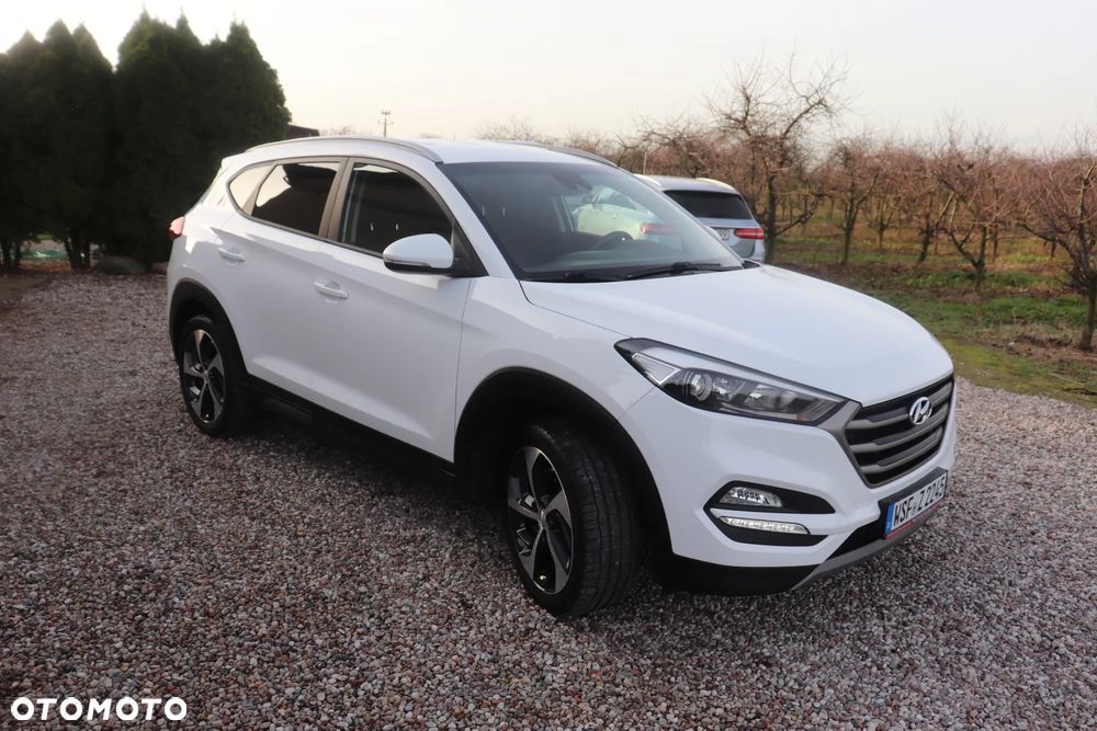 Hyundai Tucson 2.0 CRDI Comfort 4WD - 27