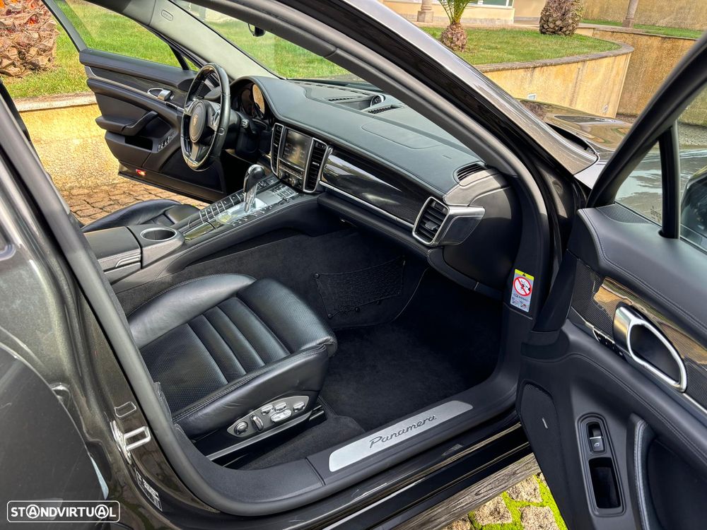Porsche Panamera Platinum Edition - 16
