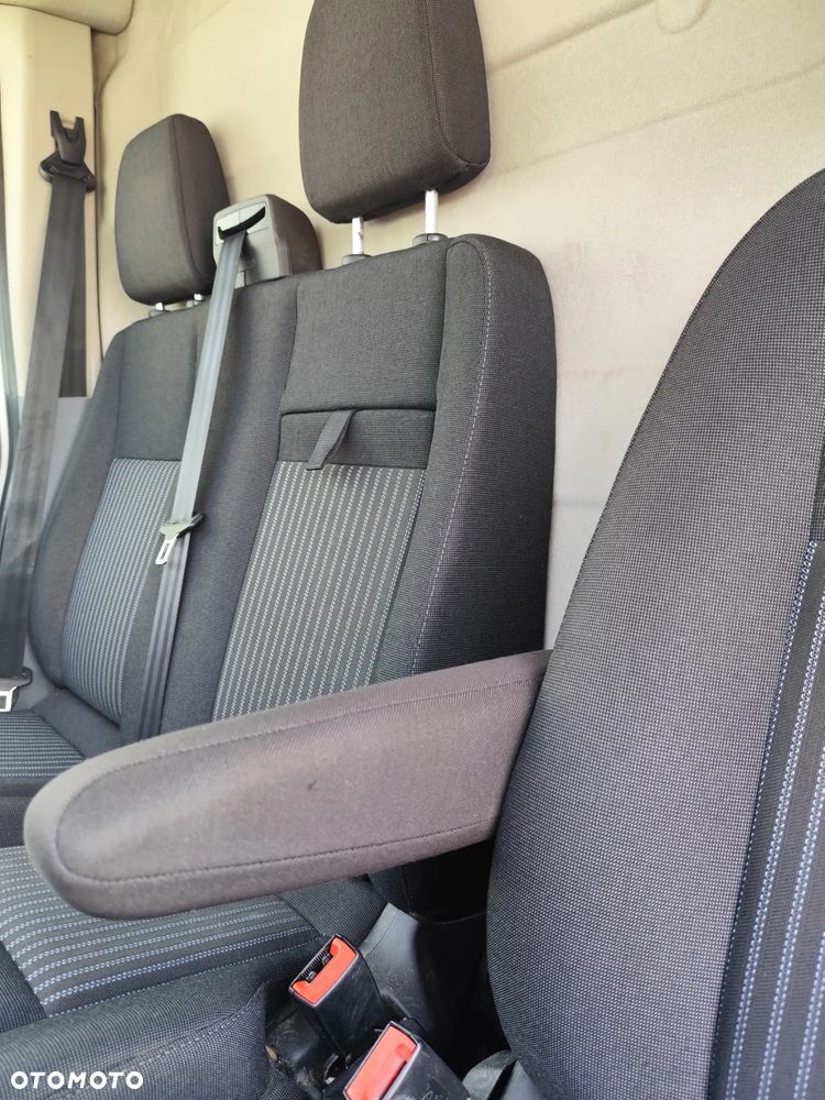 Ford Transit - 9