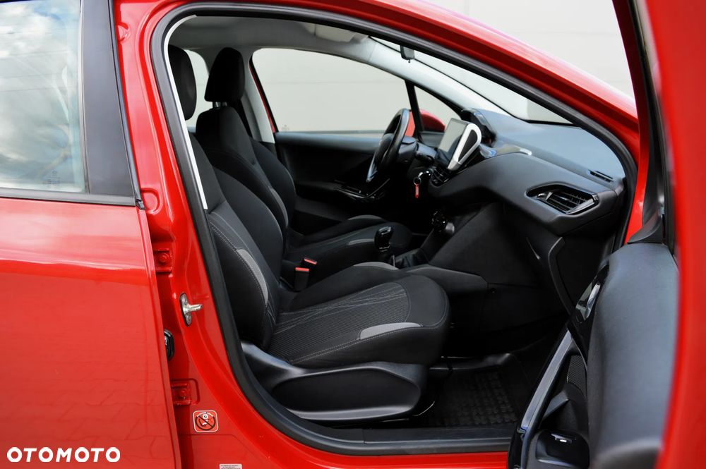 Peugeot 208 1.2 VTi Active - 11