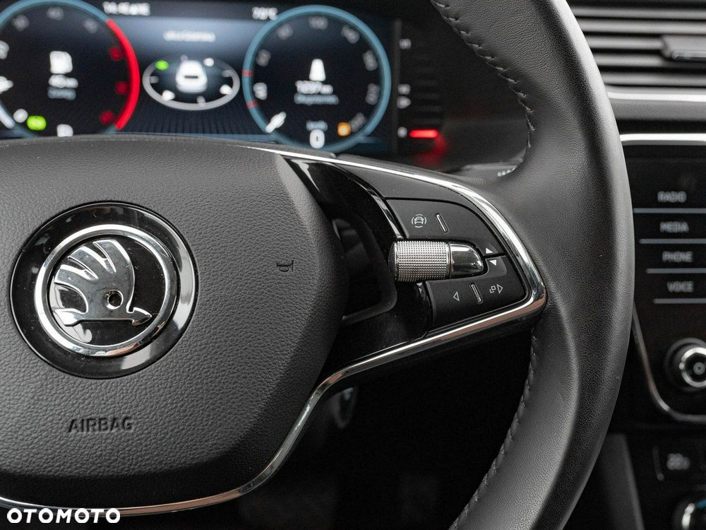 Skoda Superb 2.0 TDI SCR Style DSG - 18