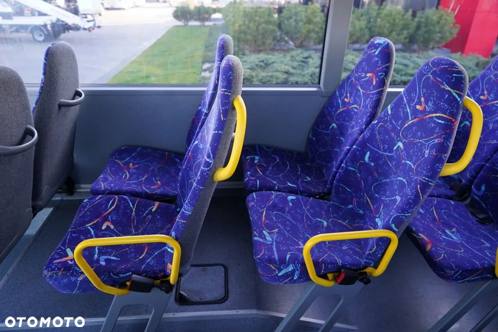 Mercedes-Benz INTOURO / EURO 5 / MANUAL / KLIMA /SPROWADZONY / - 32