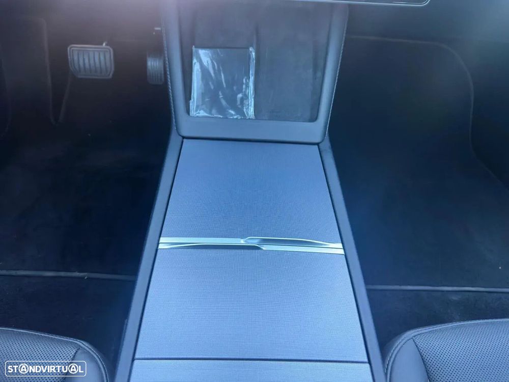 Tesla Model 3 - 20