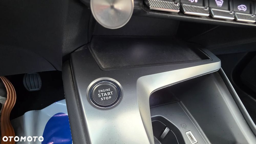 Peugeot 308 1.5 BlueHDi Allure S&S - 18