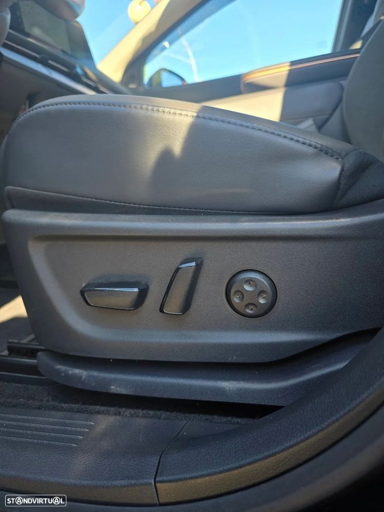 Nissan Ariya 87 kWh Evolve Carr. 22kW - 12