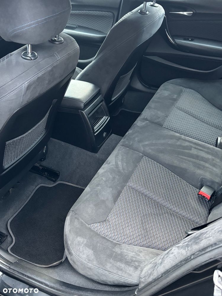 BMW Seria 1 118i Edition M Sport Shadow - 13