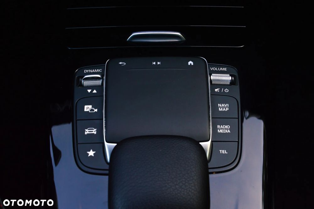 Mercedes-Benz Klasa A 200 AMG Line 7G-DCT - 27